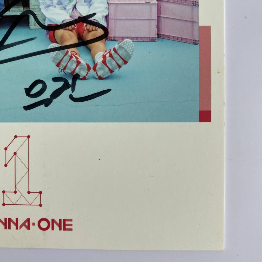 WANNA ONE WOOJIN SIGNED 1ST MINI ALBUM 'TO BE ONE' PINK VERSION